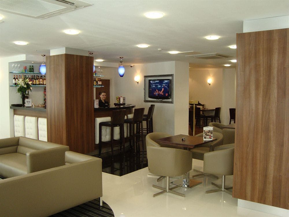 Ambassadors Hotel Kensington - London - TripX.se - Boka ...