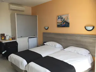 Dean Hamlet Aparthotel, St. Julians, Malta — photo 7 of 10