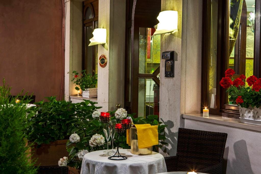 Billede av hotellet Hotel Ateneo - nummer 2 af 10