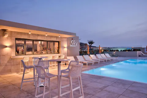 Luna Holiday Complex, Mellieha, Malta — photo 2 of 7