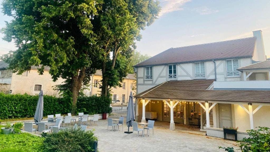 Billede av hotellet Hotel Le Cheval Blanc Marne la Vallée - nummer 1 af 5