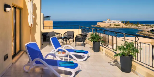 Verdi St Georges Bay Marina, St. Julians, Malta — photo 2 of 5