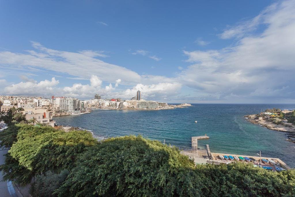 Plaza Hotel & Plaza Regency — Sliema, Malta