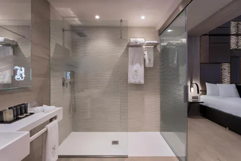 Hugo's Boutique Hotel - Adults Only, St. Julians, Malta — photo 4 of 8