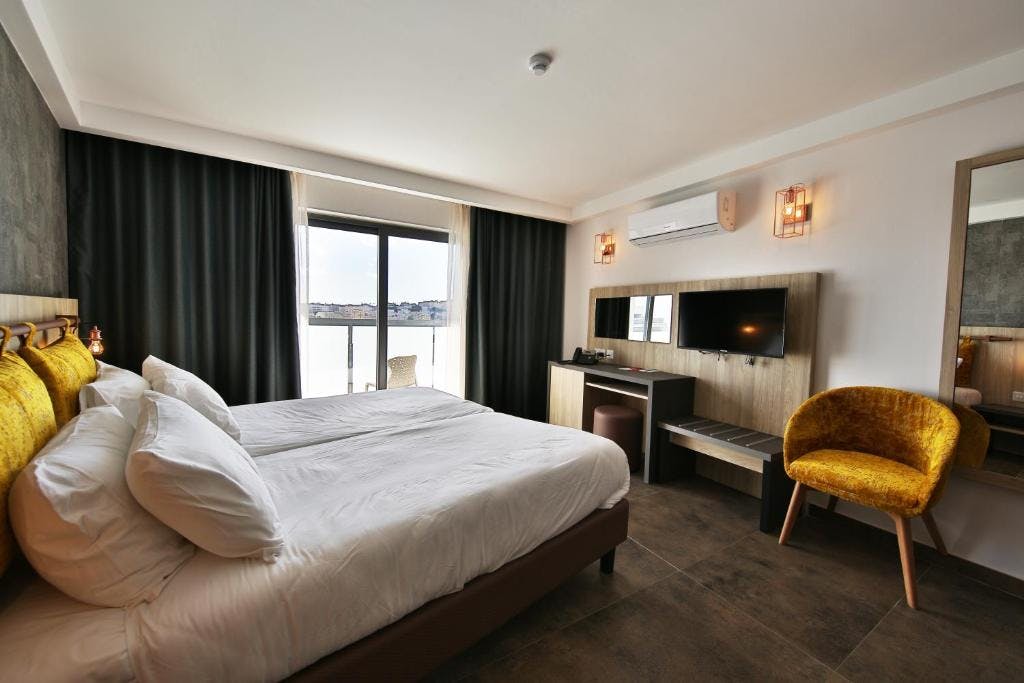 115 The Strand Hotel & Suites, Sliema, Malta — photo 3 of 5
