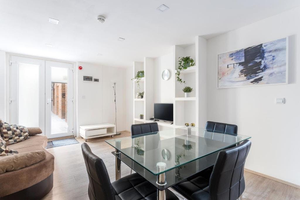 Hotellbilder av Hotel Mika Downtown - nummer 1 av 11