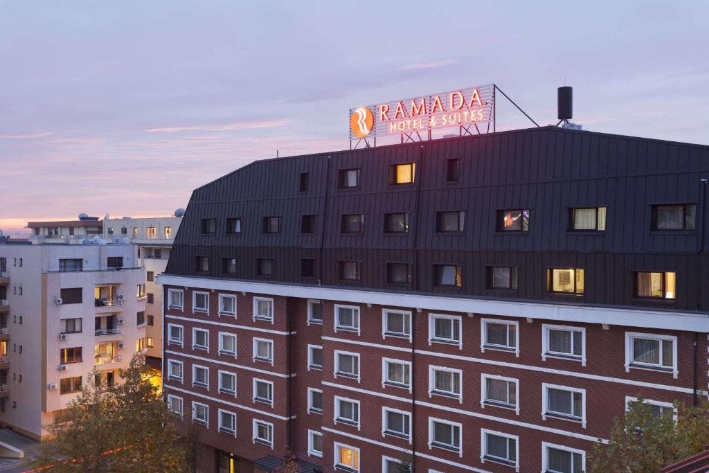Billede av hotellet Ramada Hotel & Suites by Wyndham Bucharest North - nummer 1 af 16