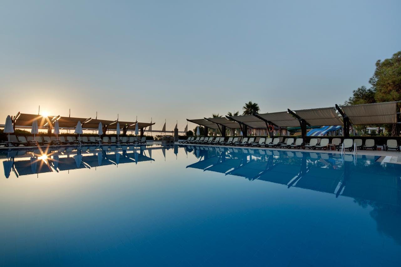 Hotellbilder av Crystal Flora Beach Resort - - nummer 1 av 21
