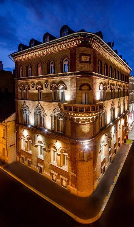 Billede av hotellet Hotel Museum Budapest - nummer 1 af 17