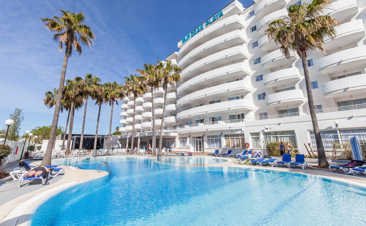 aparthotel-blue-sea-gran-playa-mallorca-billige-pakkereiser-med-tripx