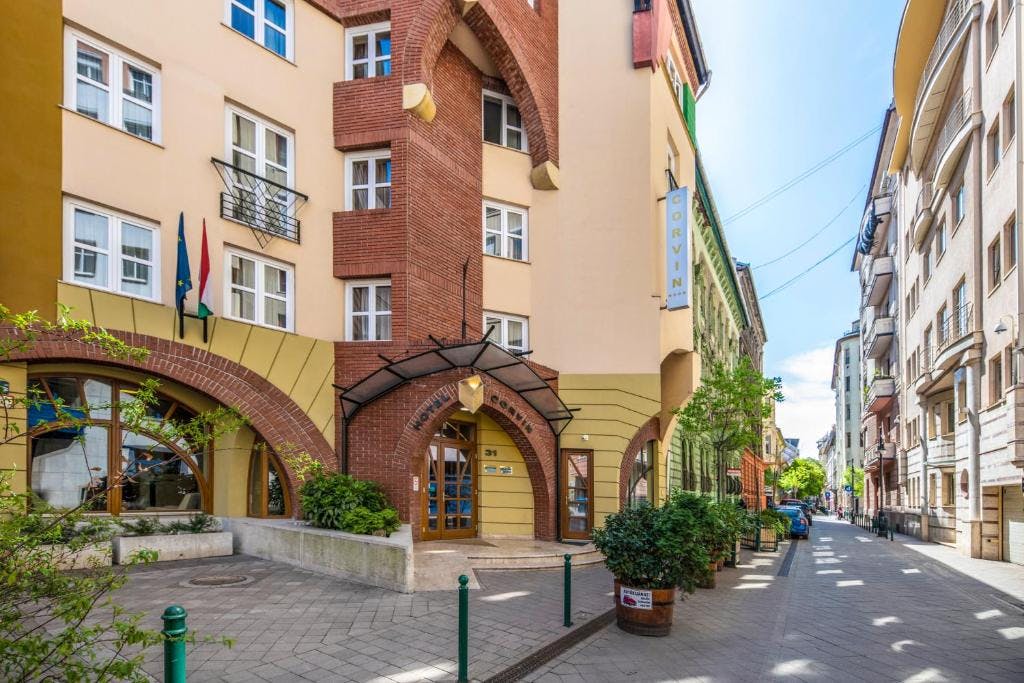 Hotellbilder av Corvin Hotel Budapest - Sissi Wing - nummer 1 av 12