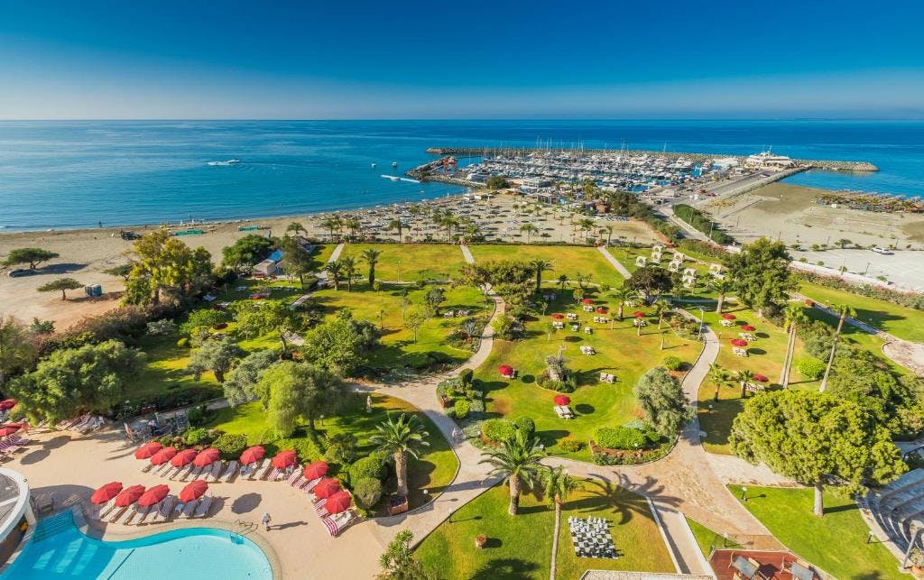 Hotellbilder av St Raphael Resort - nummer 1 av 9