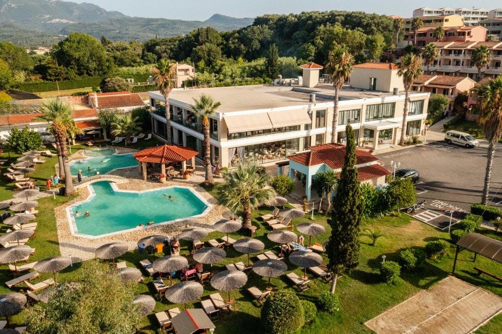Billede av hotellet Robolla Beach Aparthotel - nummer 1 af 15