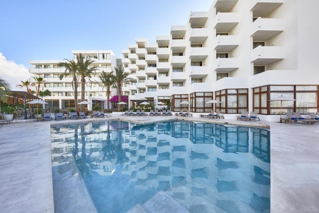 Hotellbilder av Hotel Tres Torres - nummer 1 av 17