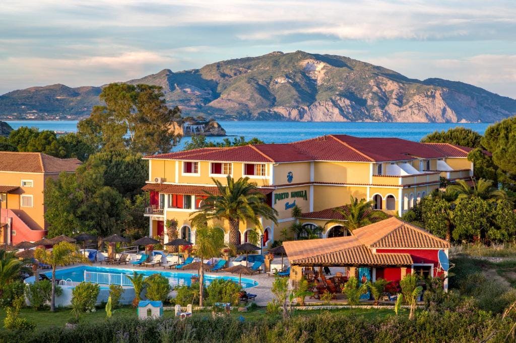 Bilder från hotellet Porto Koukla Beach Hotel - nummer 1 av 16
