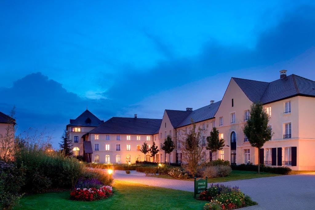 Billede av hotellet Campanile Val de France at Disneyland Paris - nummer 1 af 12